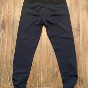 Lucy Activewear Navy Cropped Leggings